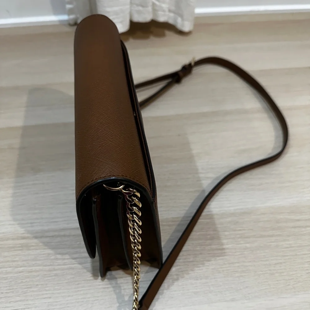 Michael Korrs Crossbody Bag - Picture 2 of 6